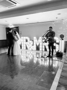 hire entertainers for wedding